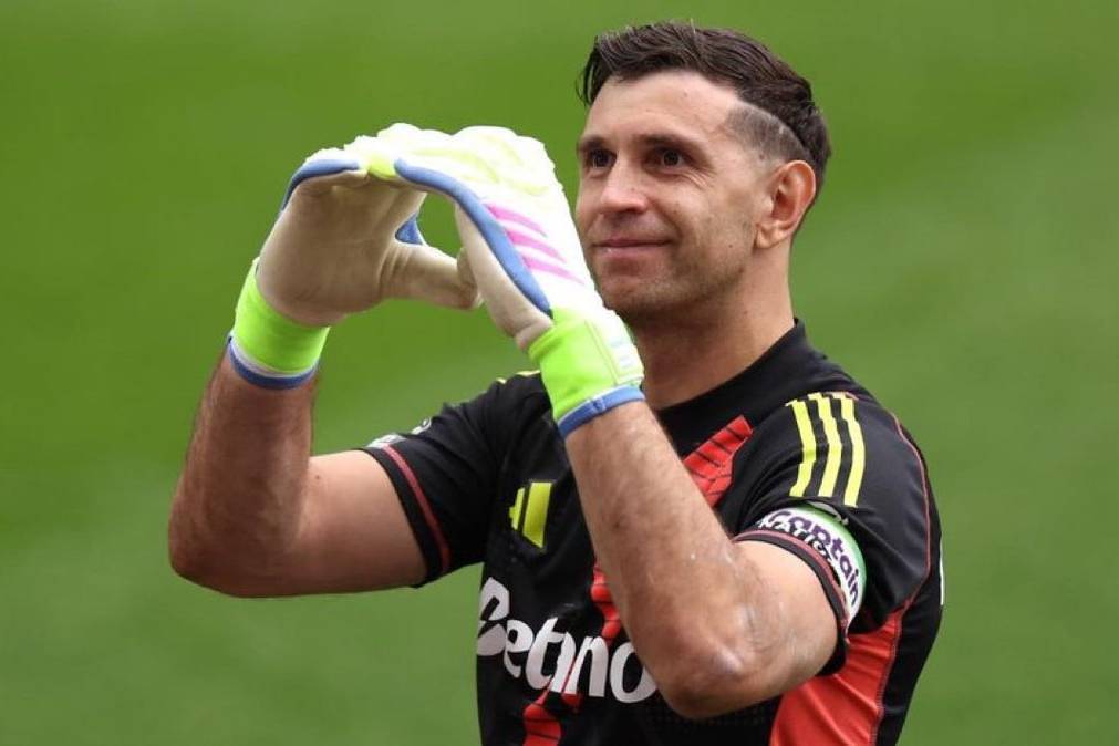 曝曼联签大马丁计划！拉爵省钱希望与维拉交换球员，加纳乔成关键